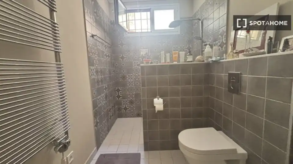 Bathroom of Apartments for share in Calvià  with Air Conditioner, Terrace and Furnished