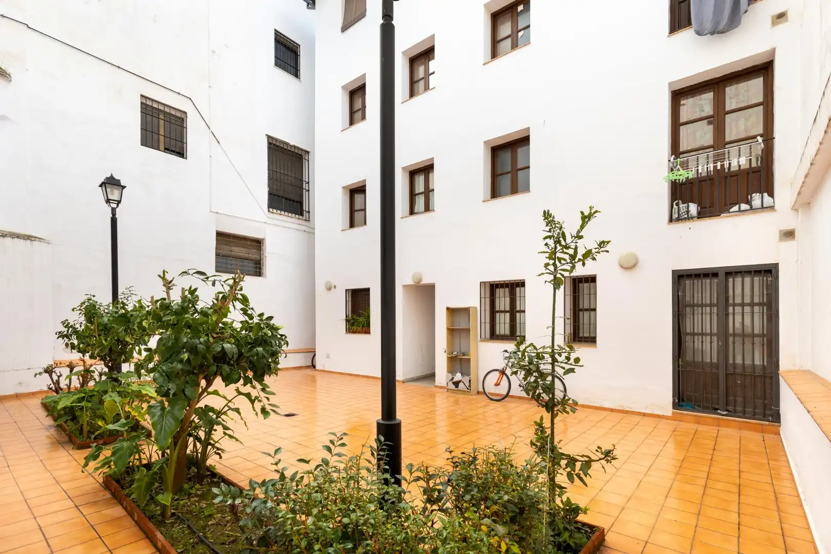 Vista exterior de Piso en venta en Granada