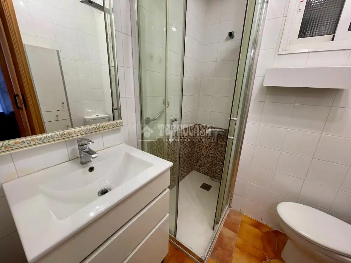 Baño de Piso en venta en Zaragoza con Terraza y Balcón