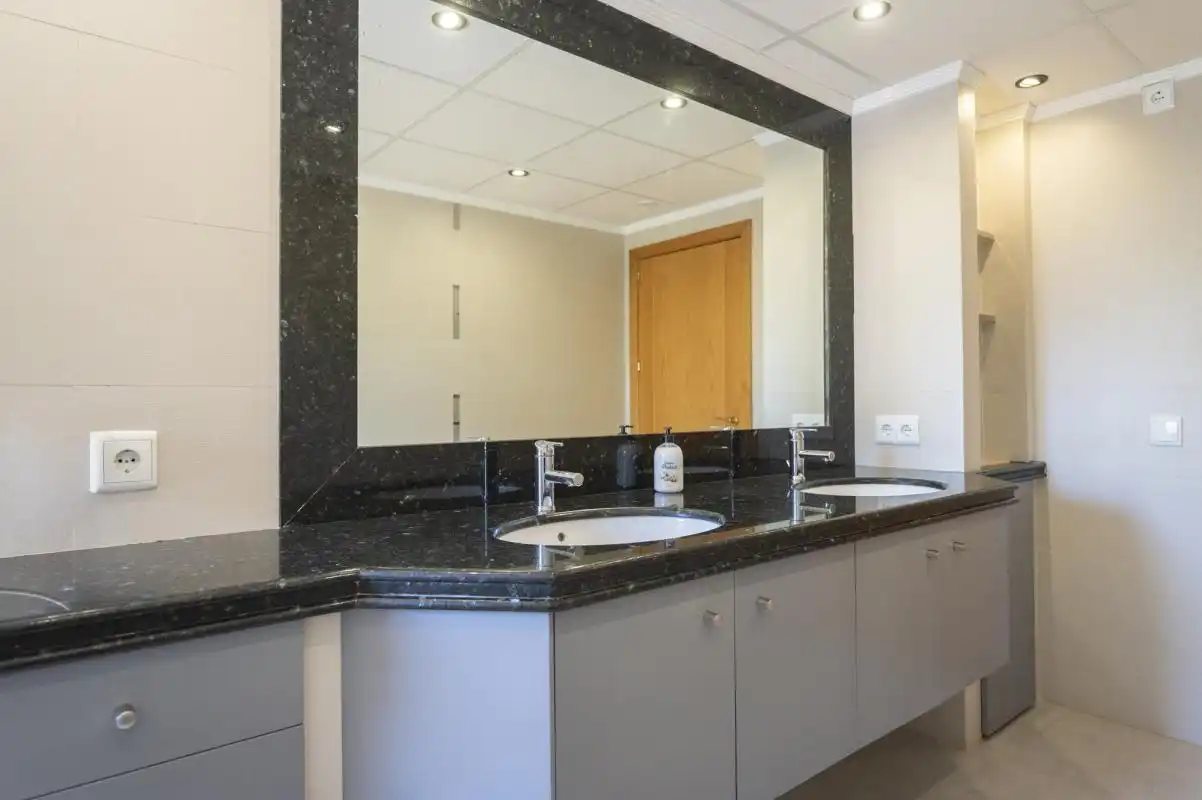Baño de Casa o chalet de alquiler en Sant Josep de sa Talaia con Aire acondicionado, Calefacción y Jardín privado