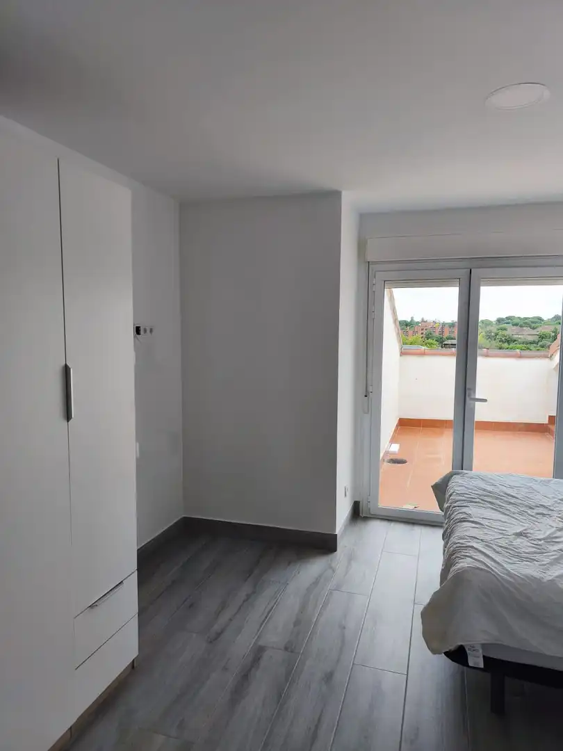 Balcony of Flat for share in Villaviciosa de Odón  with Air Conditioner, Heating and Furnished