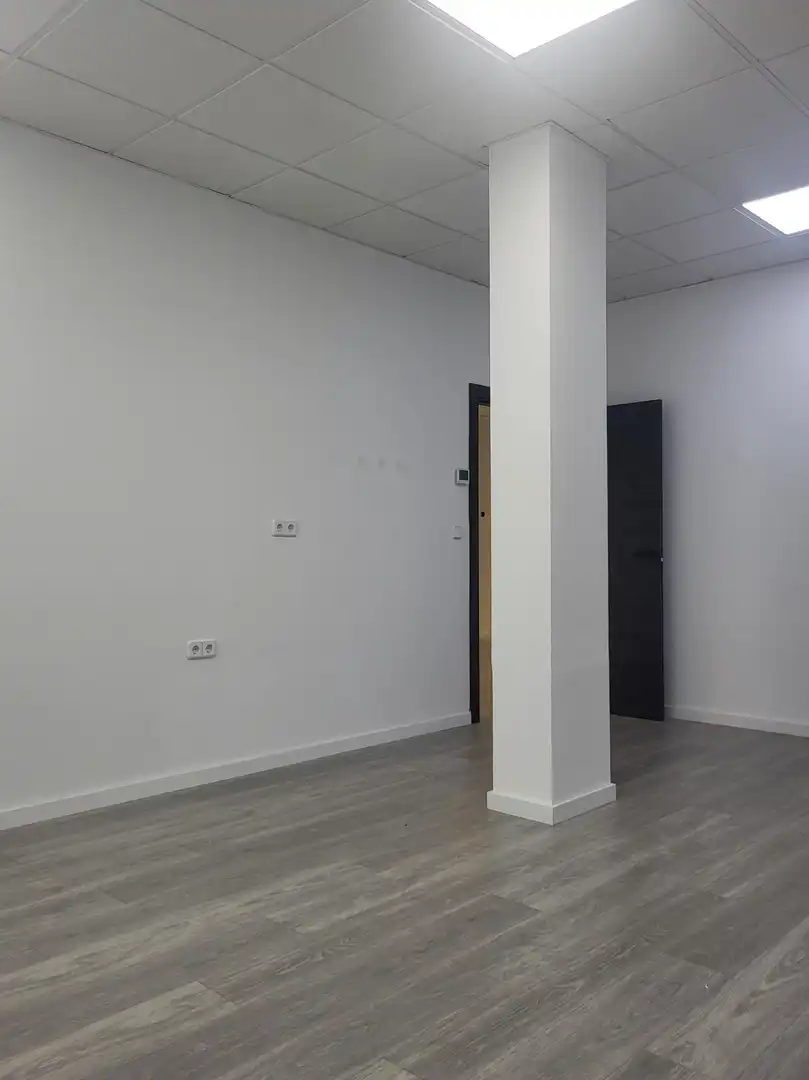 Local comercial en alquiler en de Rafael Alberti, imagen 18