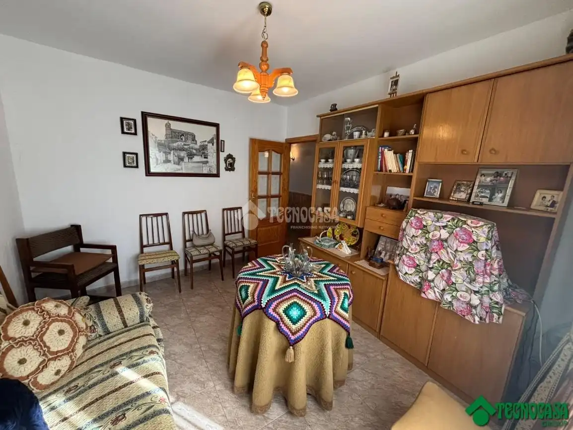 Sala de estar de Casa adosada en venta en Alcázar del Rey, Cuenca
