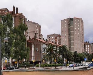Vista exterior de Pis en venda en Gijón  amb Calefacció i Piscina