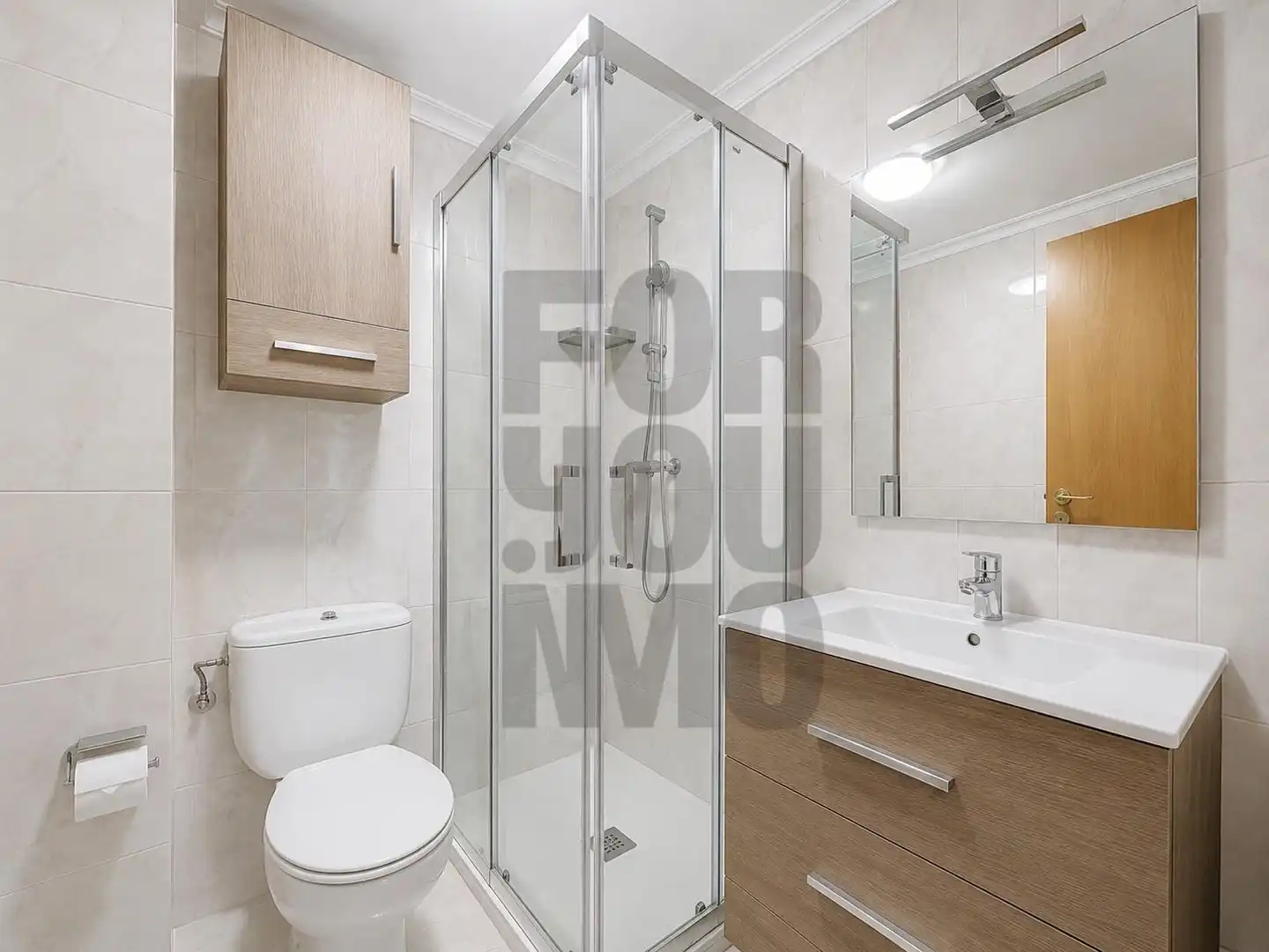 Bathroom of Flat for sale in Donostia - San Sebastián   with Heating, Storage room and Balcony