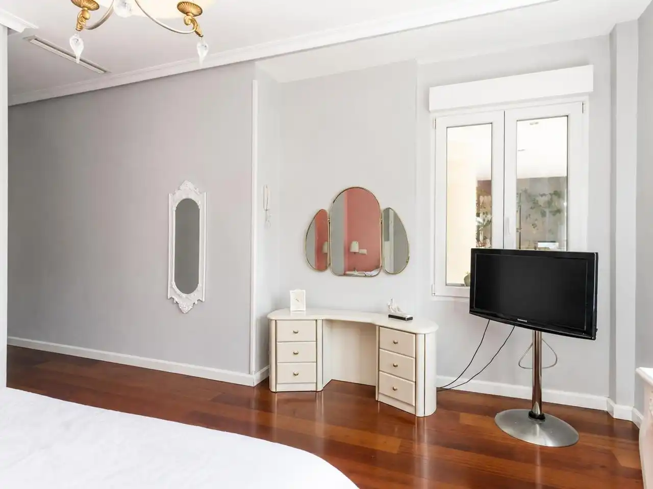 Appartement avec ascenseur à louer à Calle de Guzmán el Bueno, imagen 9