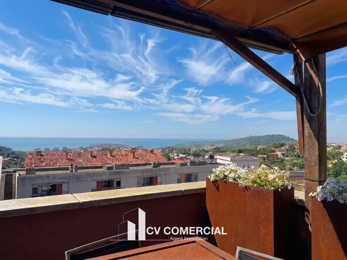 Ático en venta en Tiana con Aire acondicionado, Calefacción y Parquet