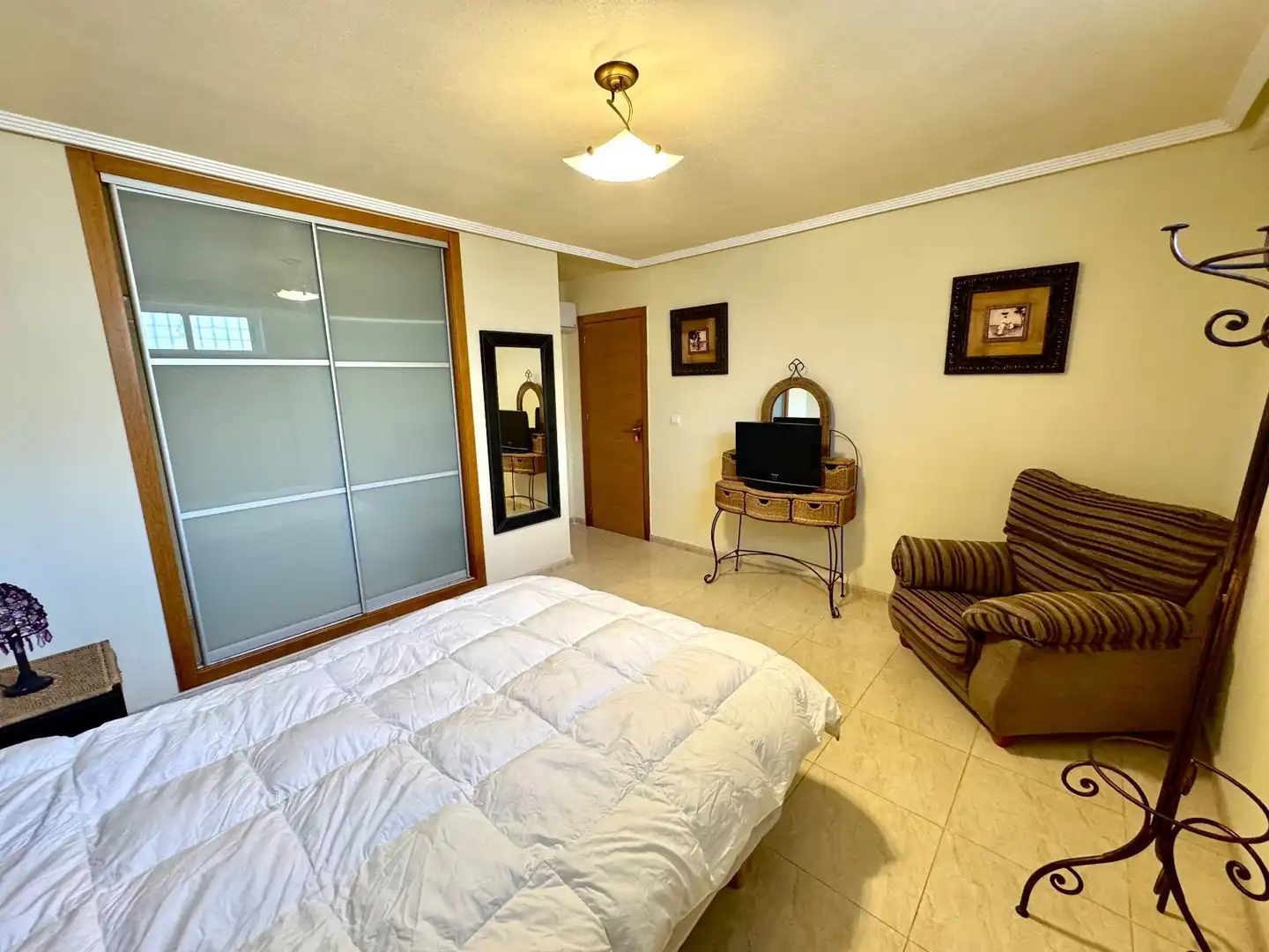 Schlafzimmer von Haus oder Chalet zur Miete in Guardamar del Segura mit Klimaanlage, Privatgarten und Terrasse