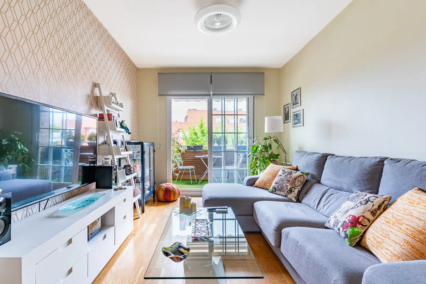 Sala de estar de Piso en venta en Las Rozas de Madrid con Aire acondicionado, Calefacción y Terraza