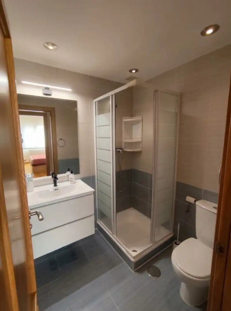 Bathroom of Flat for sale in Oviedo 