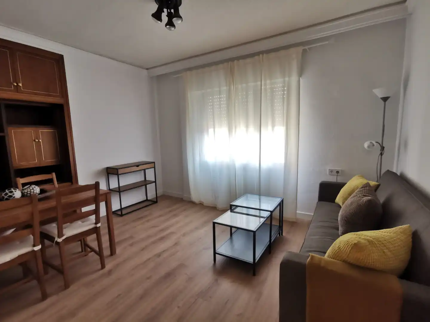 Wohnzimmer von Wohnung zur Miete in Salamanca mit Heizung, Parkett und Möbliert