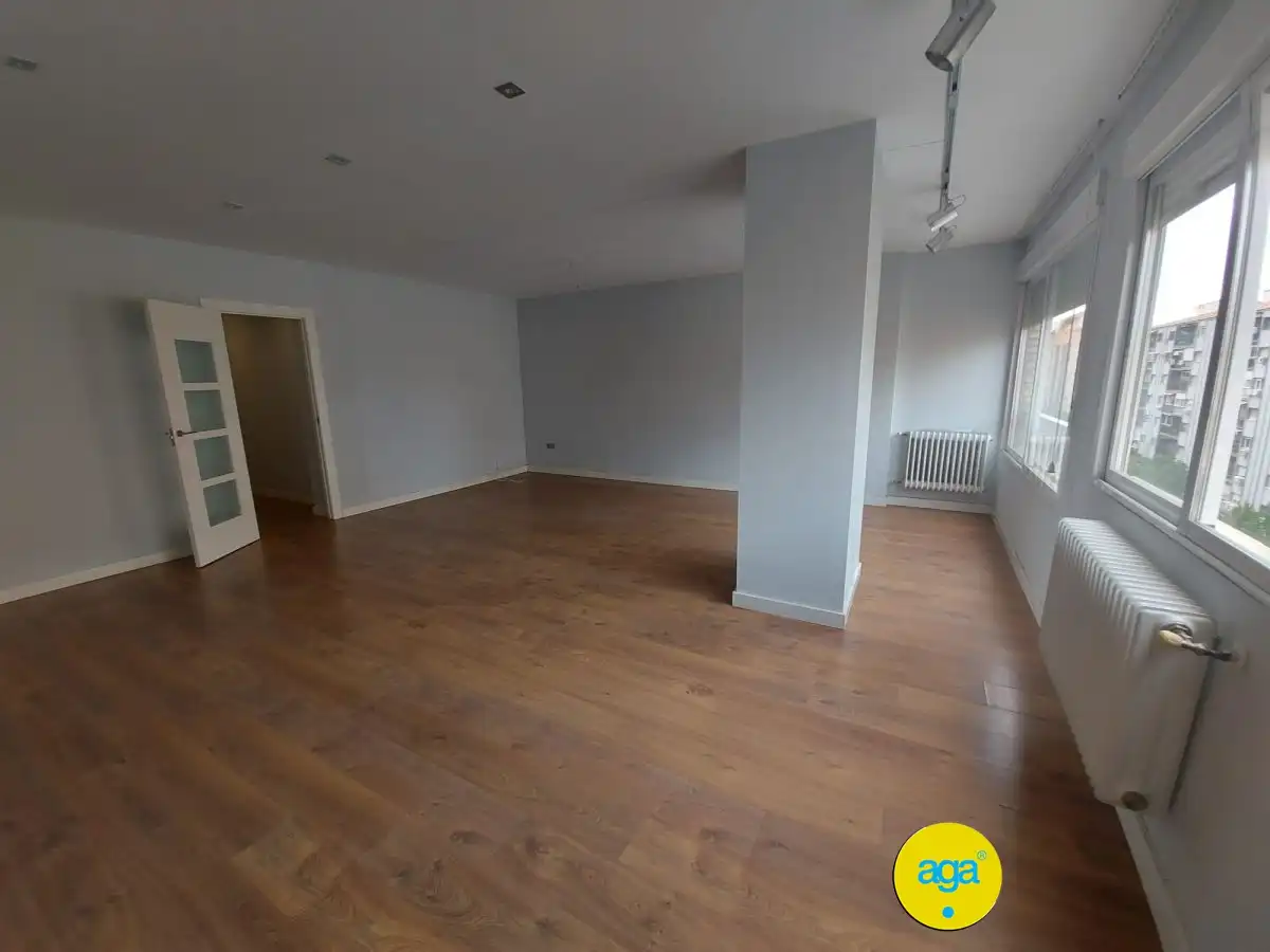 Piso de alquiler en de Andalucia, Hospital