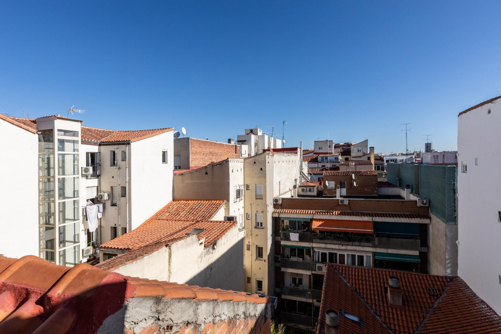 Vista exterior de Piso en venta en  Madrid Capital con Aire acondicionado