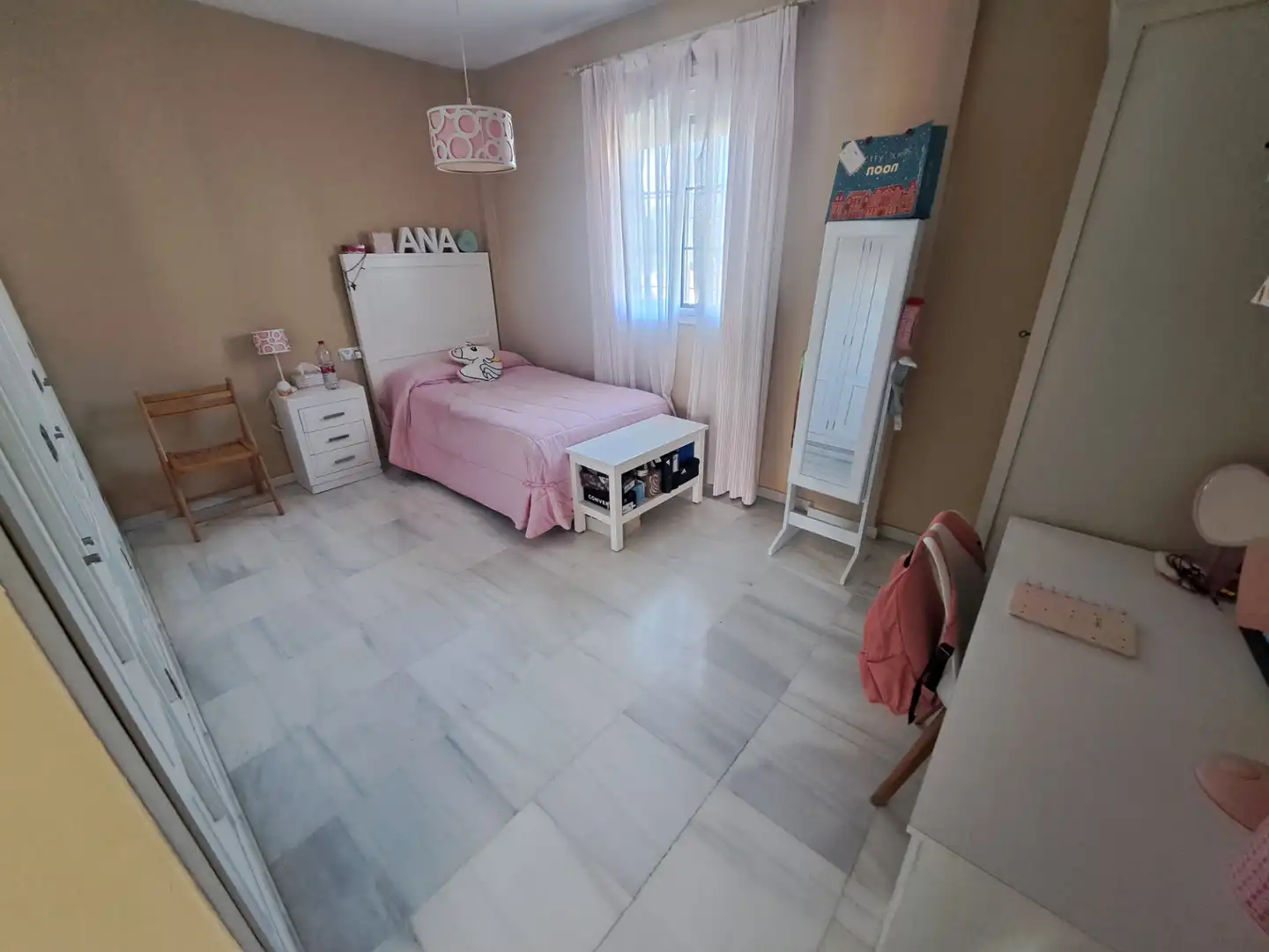 Dormitori de Casa o xalet en venda en Dos Hermanas amb Aire condicionat, Jardí privat i Terrassa