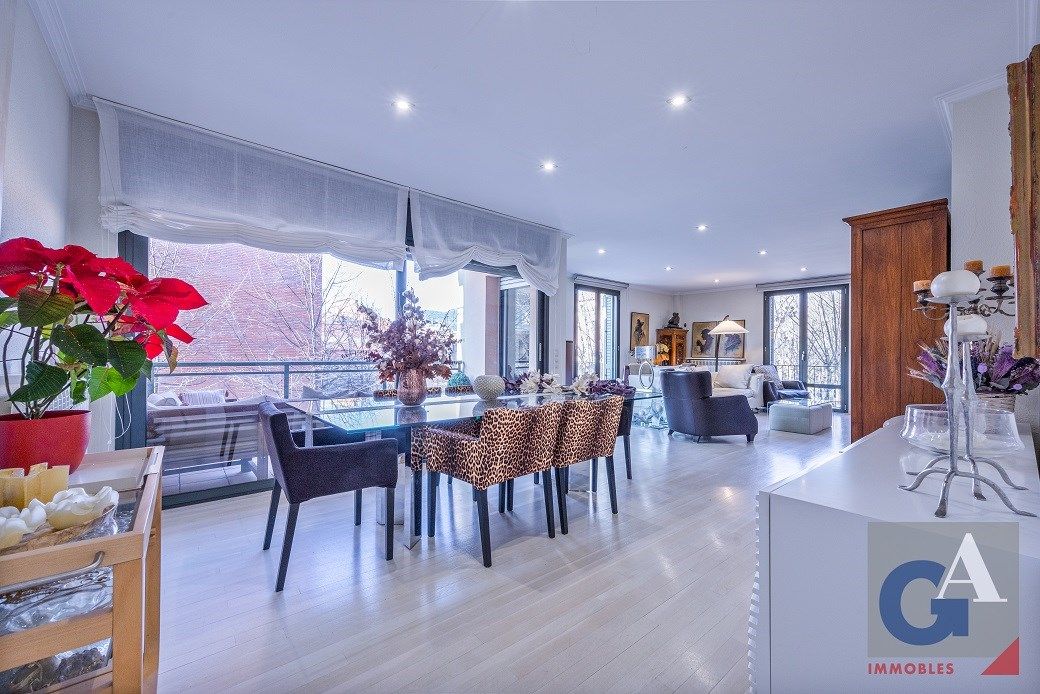 Comedor de Piso en venta en Olot con Aire acondicionado, Calefacción y Terraza