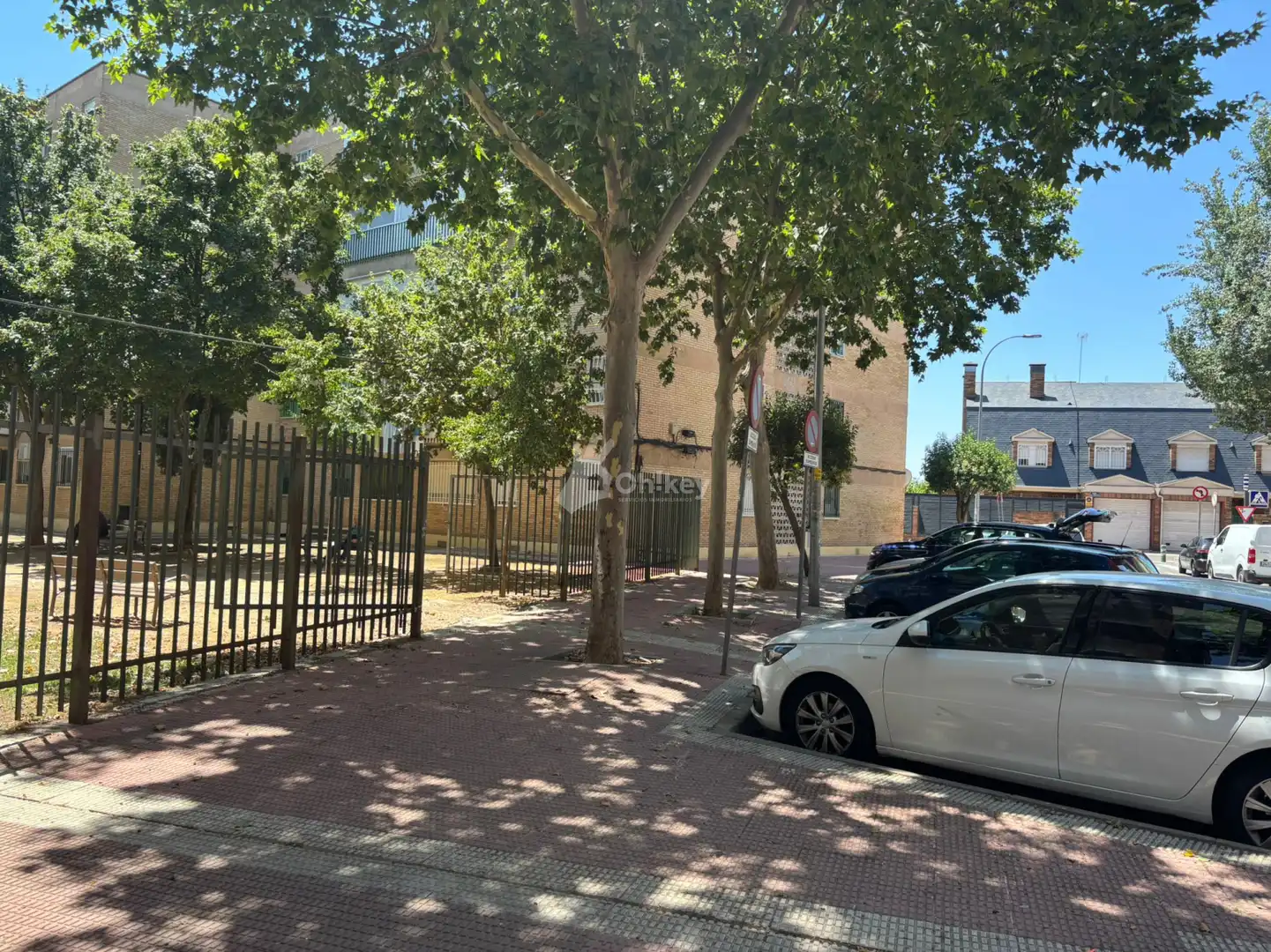 Vista exterior de Pis en venda en Parla amb Terrassa