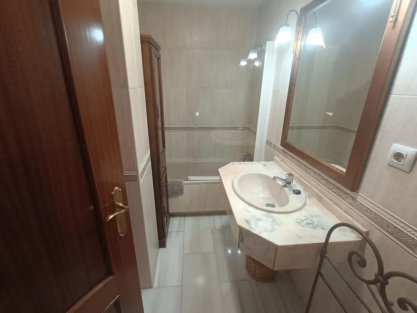 Flat with lift for sale in Calle ALCALDE SANZ NOGUER, imagen 4