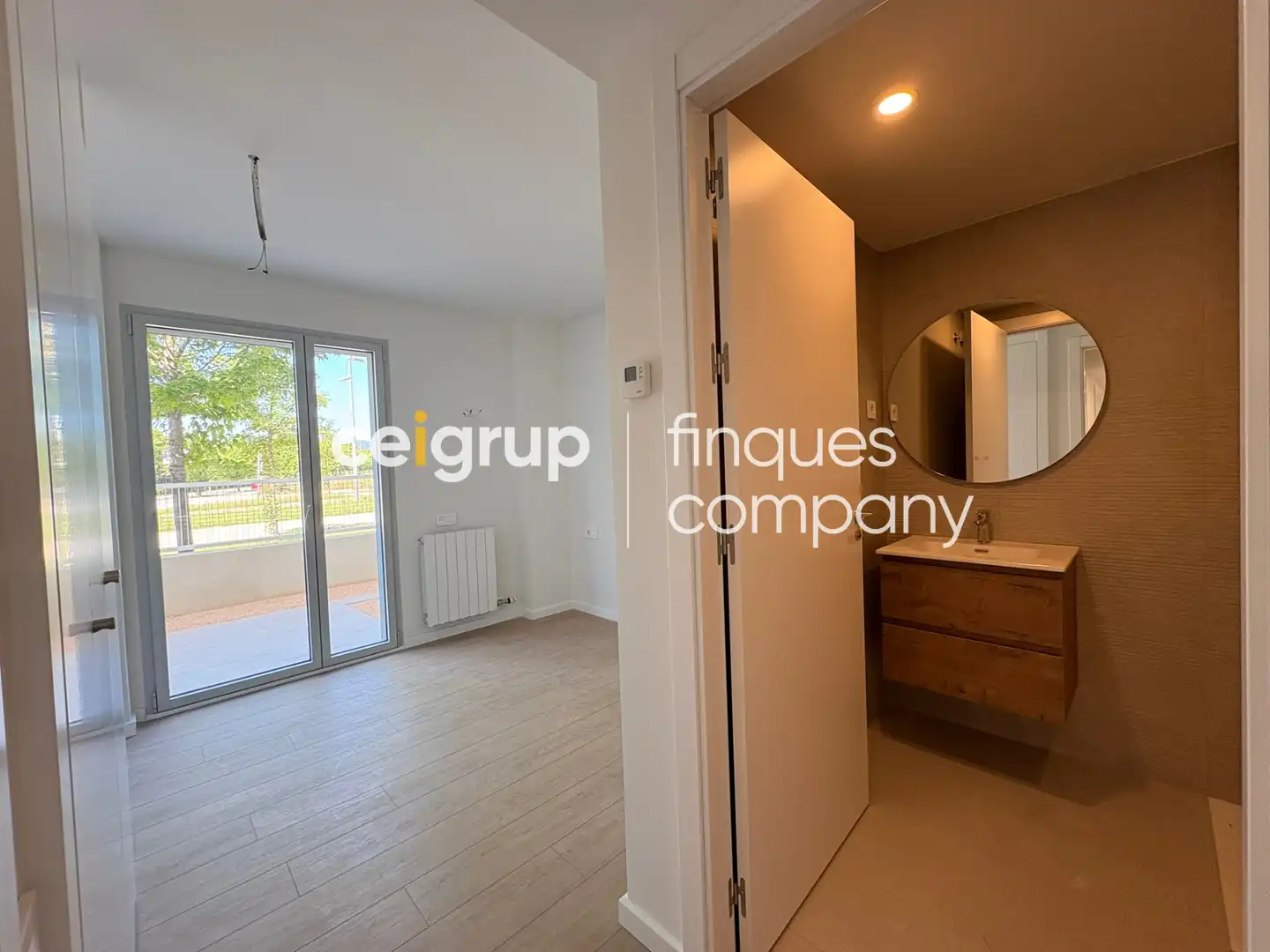 Planta baja en venta en Carrer de Roberto Bolaño Ávalos, Domeny