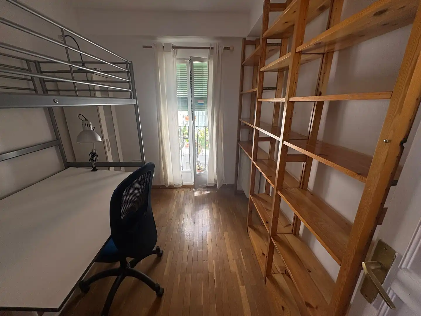 Flat for rent in Calle Don Pedro, Palacio