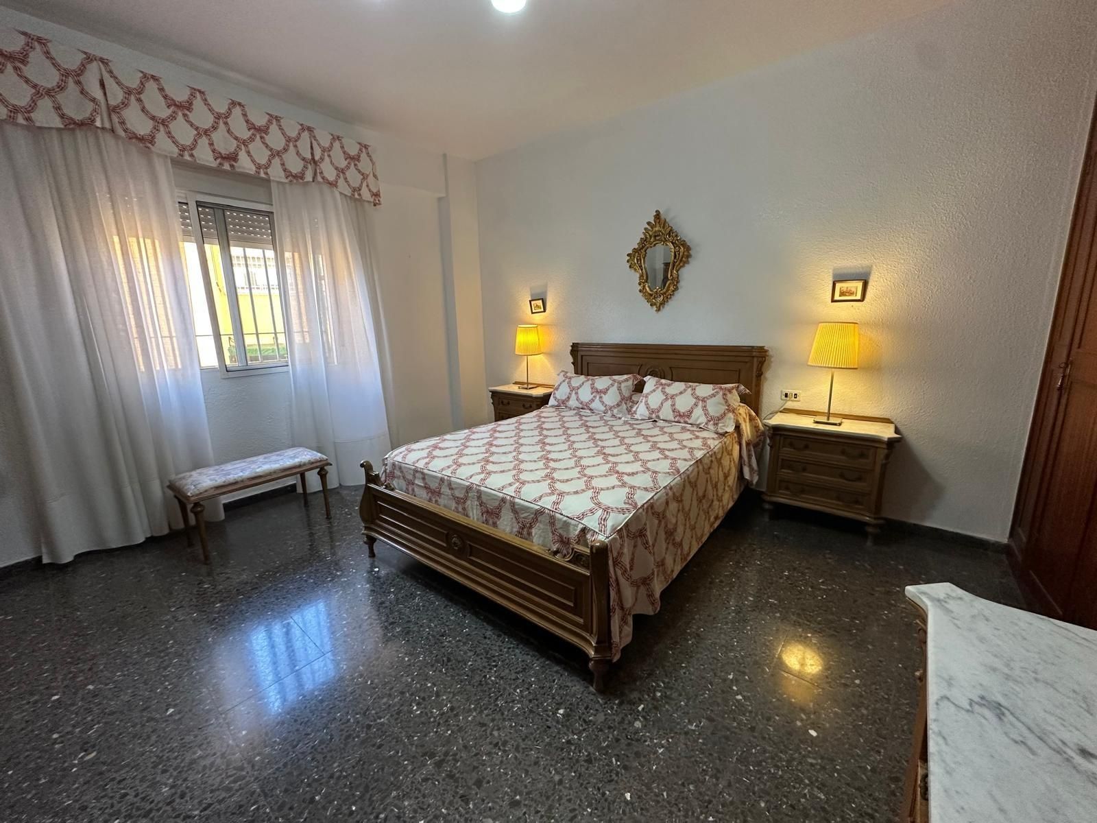 Habitación de Piso en venta en Alcantarilla con Aire acondicionado, Terraza y Amueblado