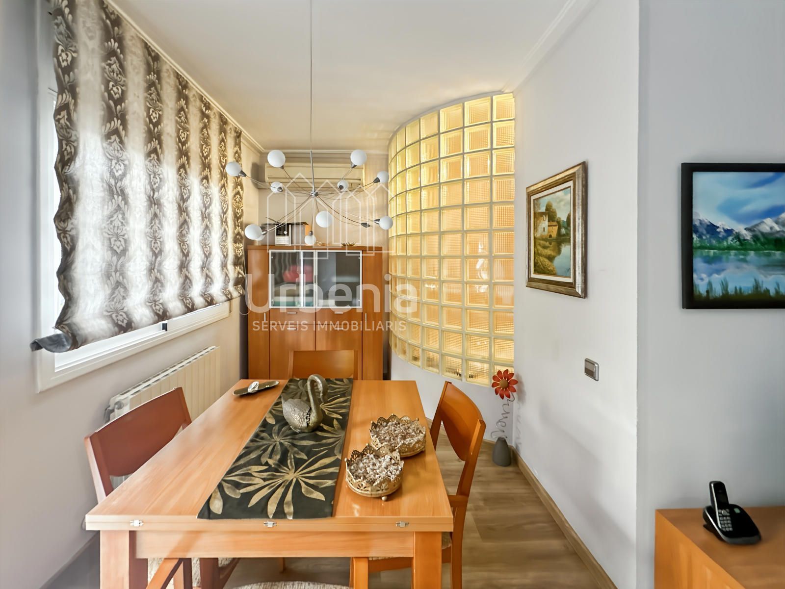 Menjador de Pis en venda en Vilassar de Mar amb Calefacció, Terrassa i Piscina