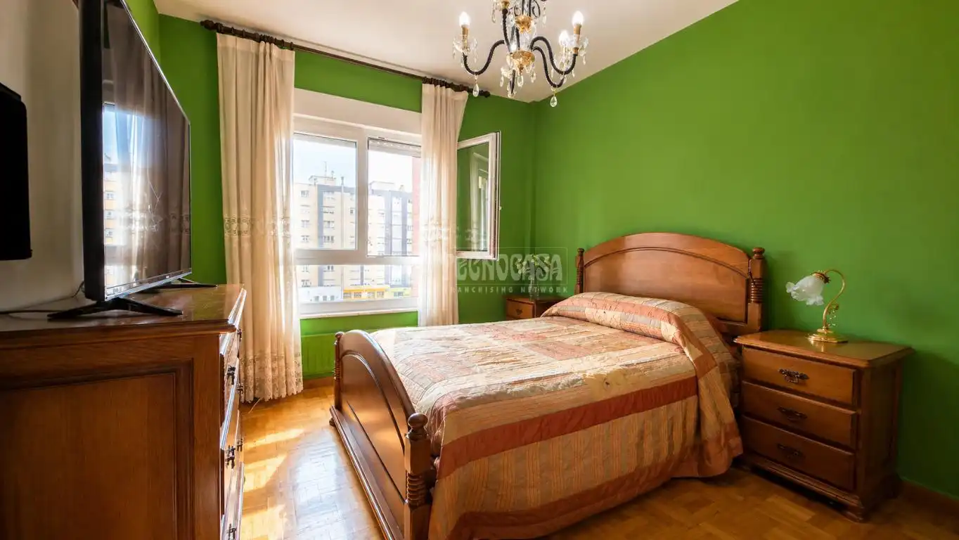 Habitación de Piso en venta en Gijón  con Calefacción y Terraza