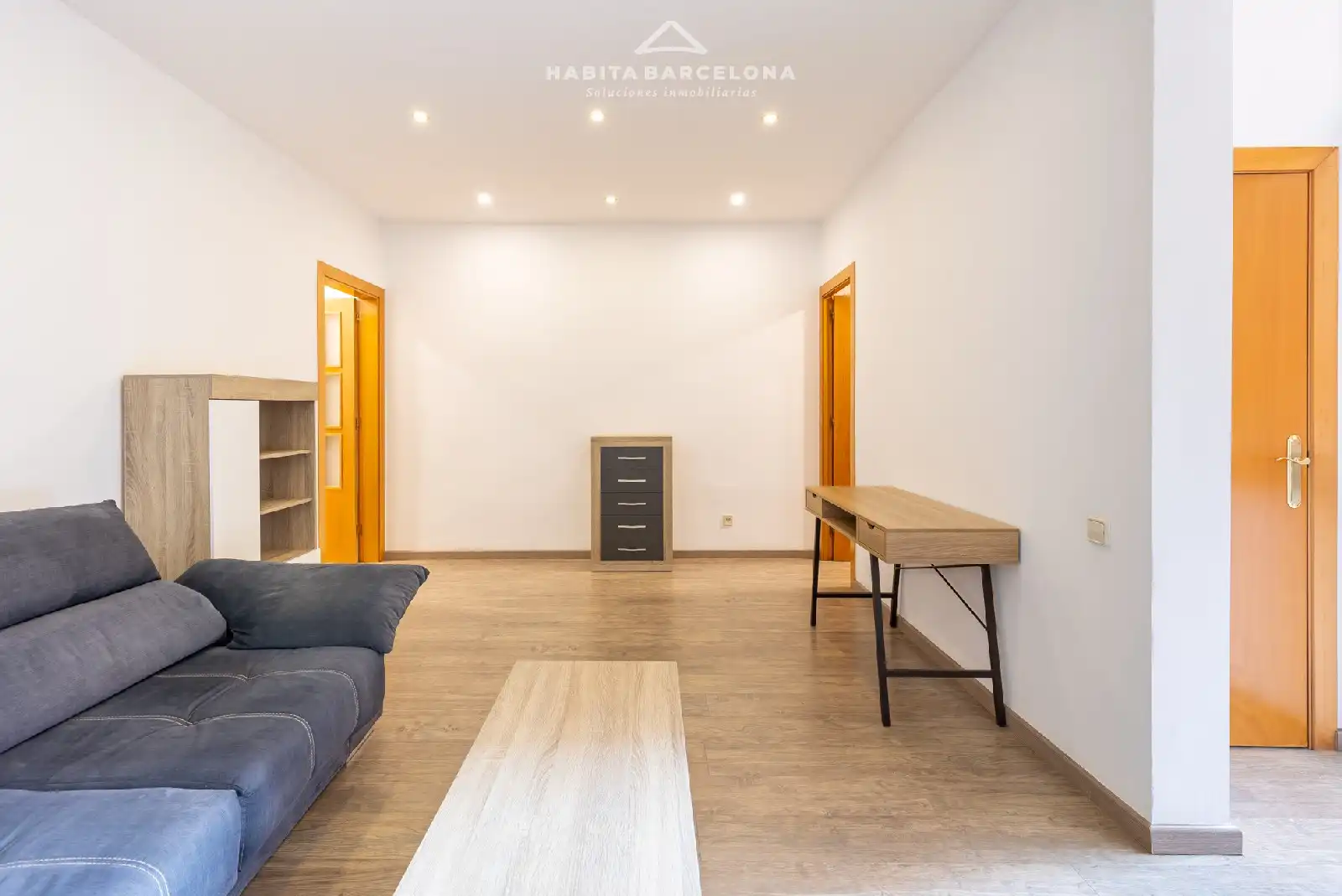 Wohnung zum Verkauf in Barcelona mit Klimaanlage, Heizung und Parkett