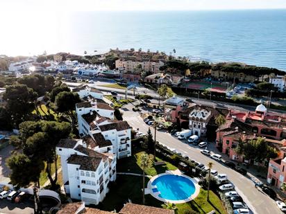 Vista exterior de Estudi en venda en Mijas amb Aire condicionat, Terrassa i Moblat