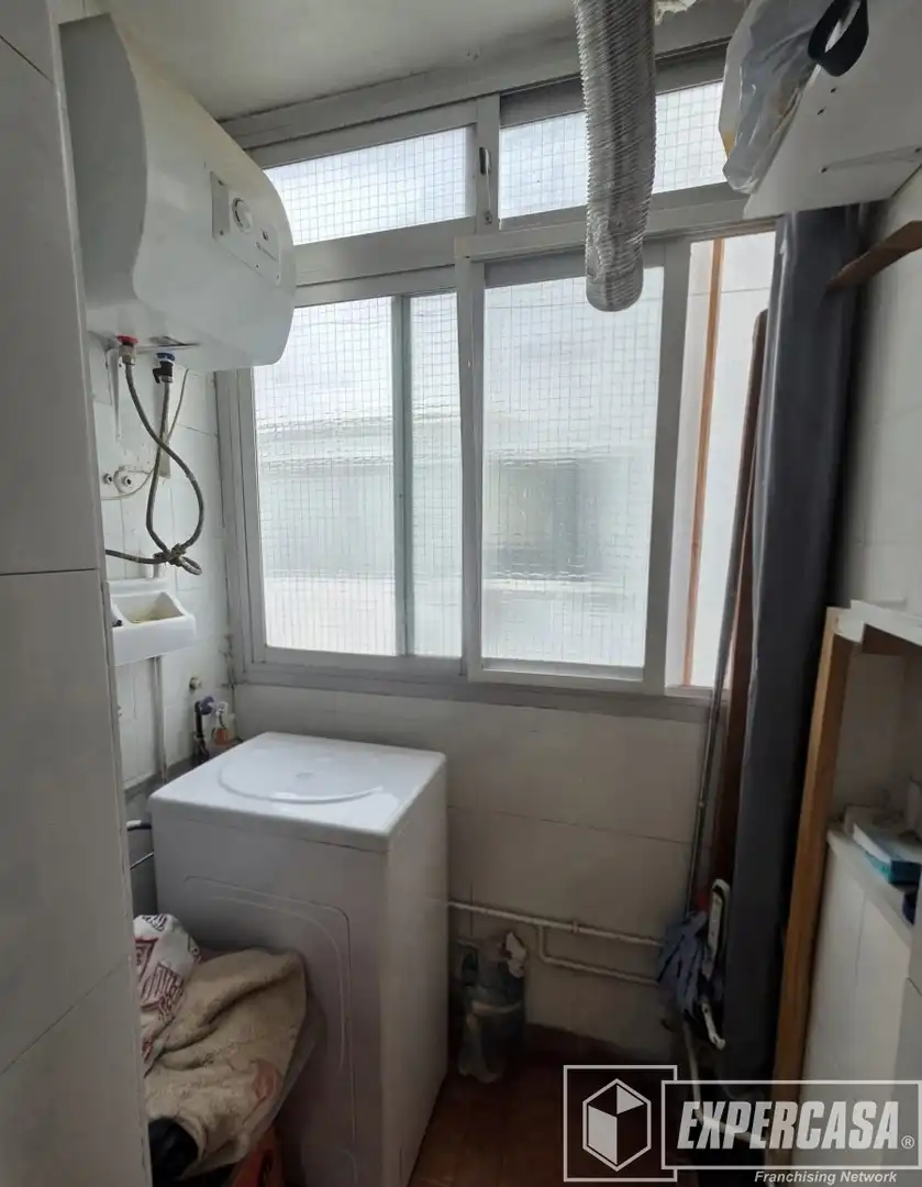 Bathroom of Flat for sale in Alfafar  with Air Conditioner
