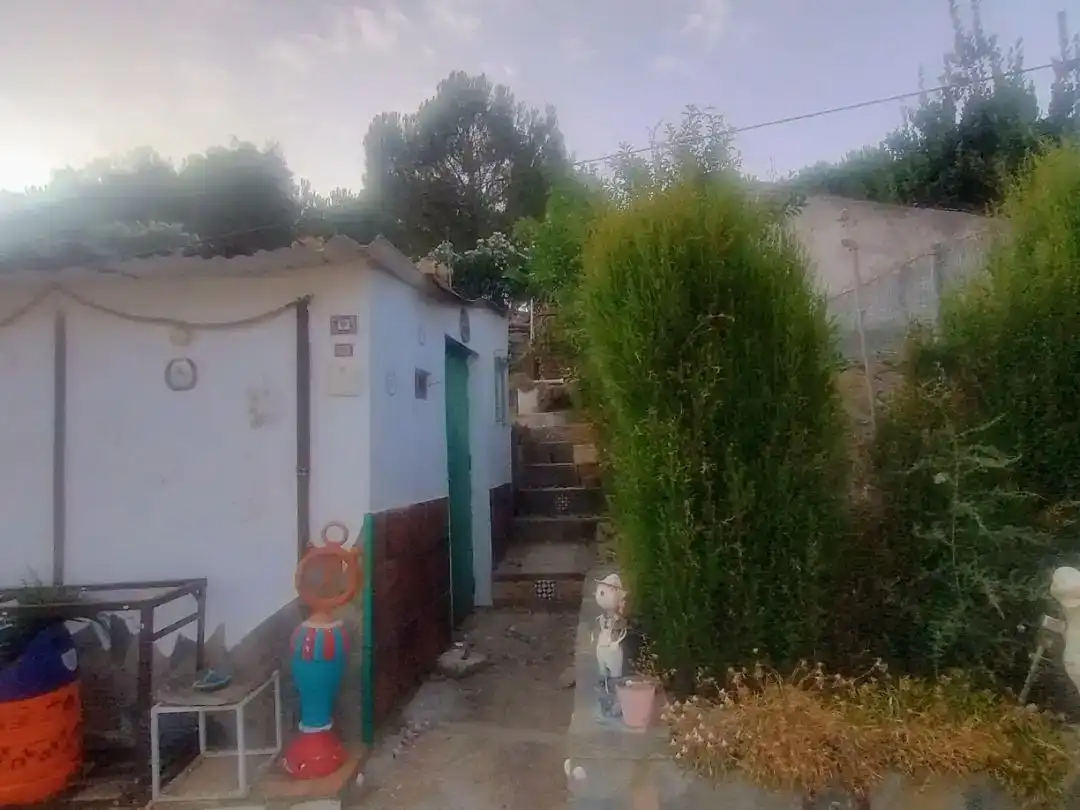 Pis en venda en San Nicolás del Puerto amb Jardí privat, Traster i Moblat