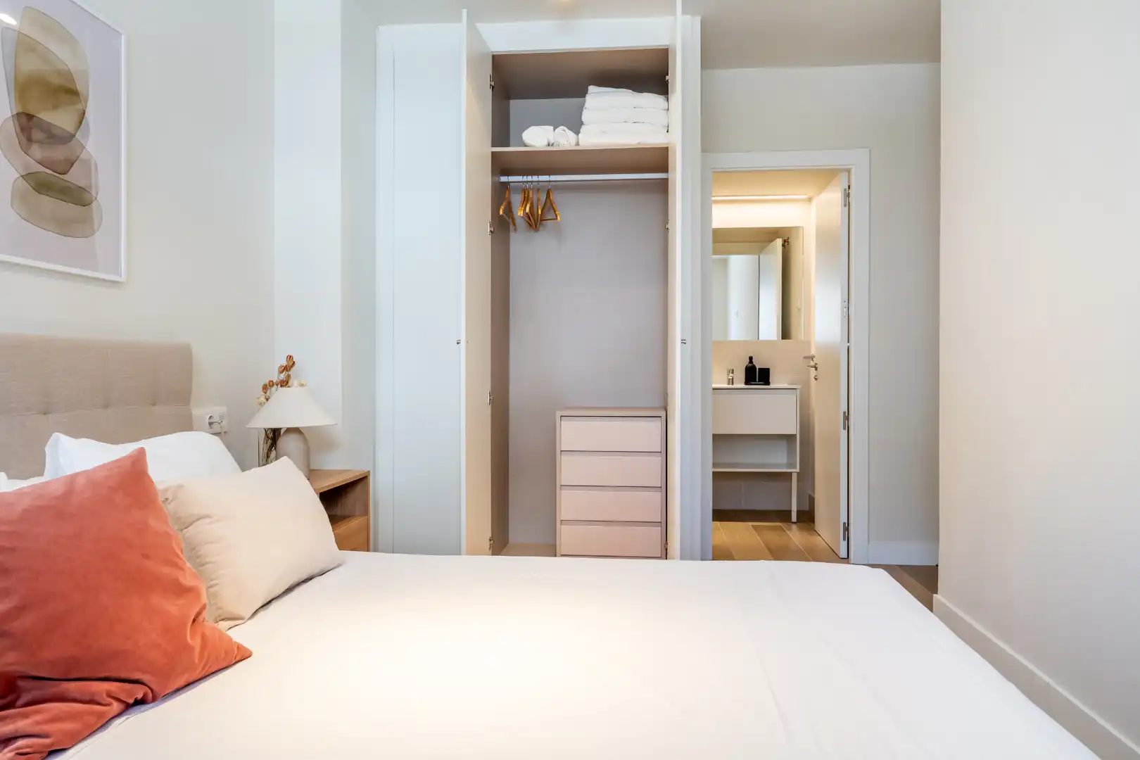 Habitación de Piso de alquiler en Valdemoro con Aire acondicionado, Calefacción y Trastero
