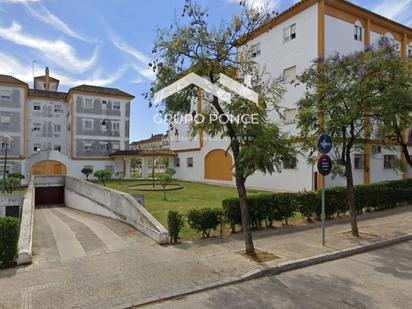 Vista exterior de Pis en venda en Jerez de la Frontera