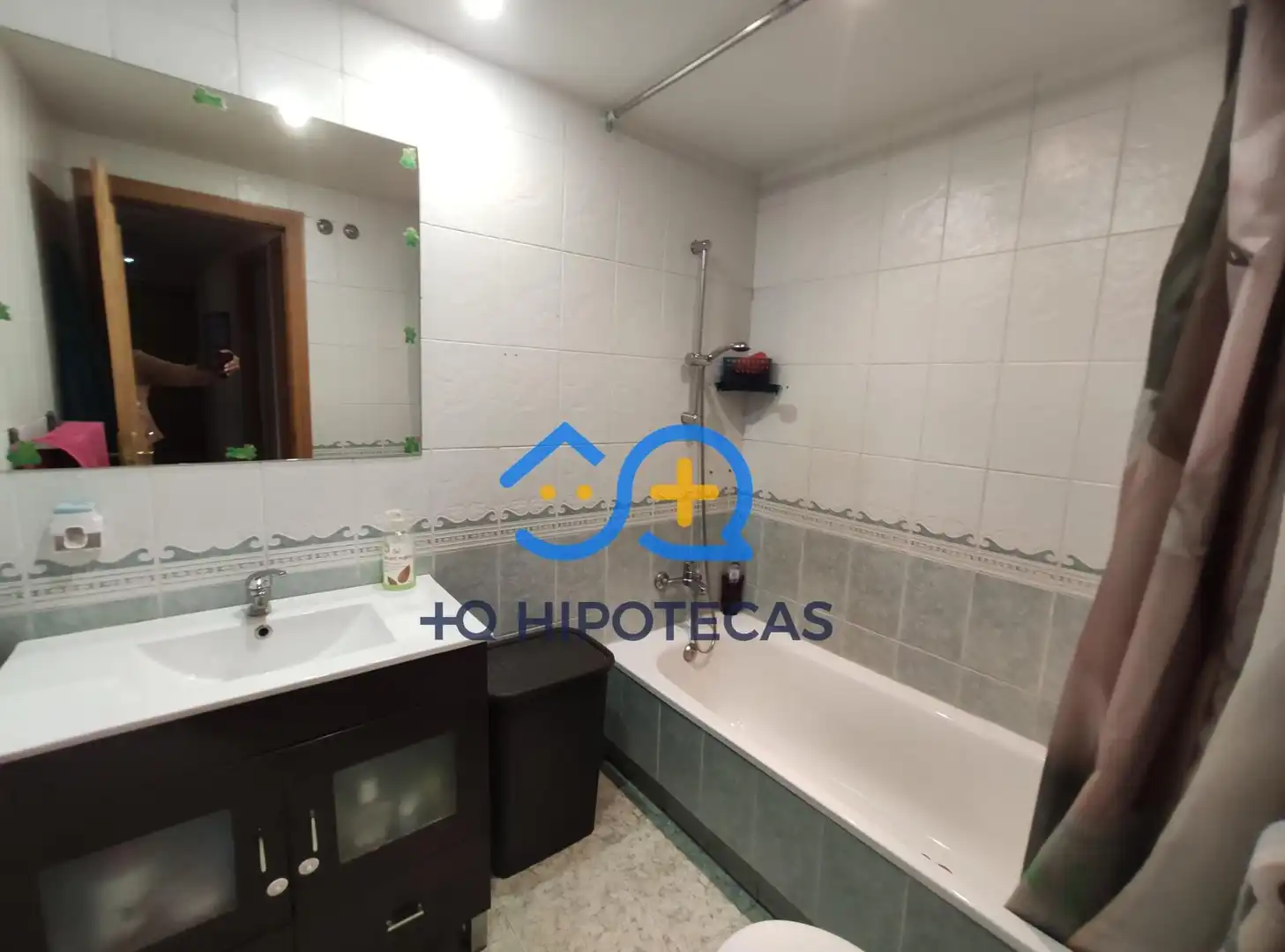 Bathroom of Flat for sale in Humanes de Madrid  with Parquet flooring, Storage room and Balcony