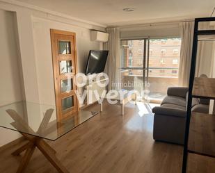 Sala d'estar de Pis de lloguer en  Valencia Capital amb Aire condicionat, Calefacció i Parquet