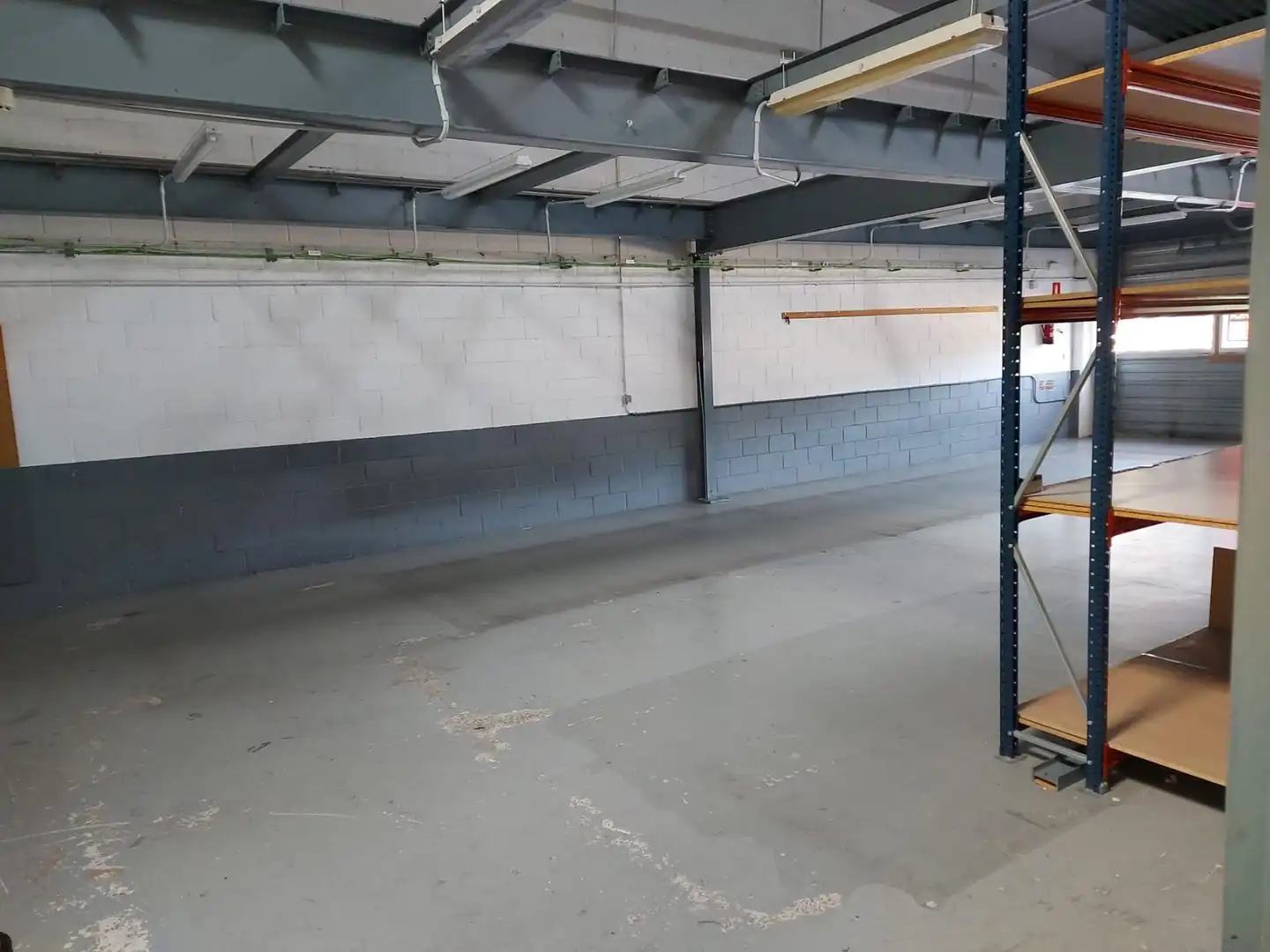 Industrial buildings for rent in Badalona