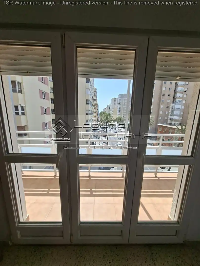 Vista exterior de Piso en venta en Cádiz con Terraza
