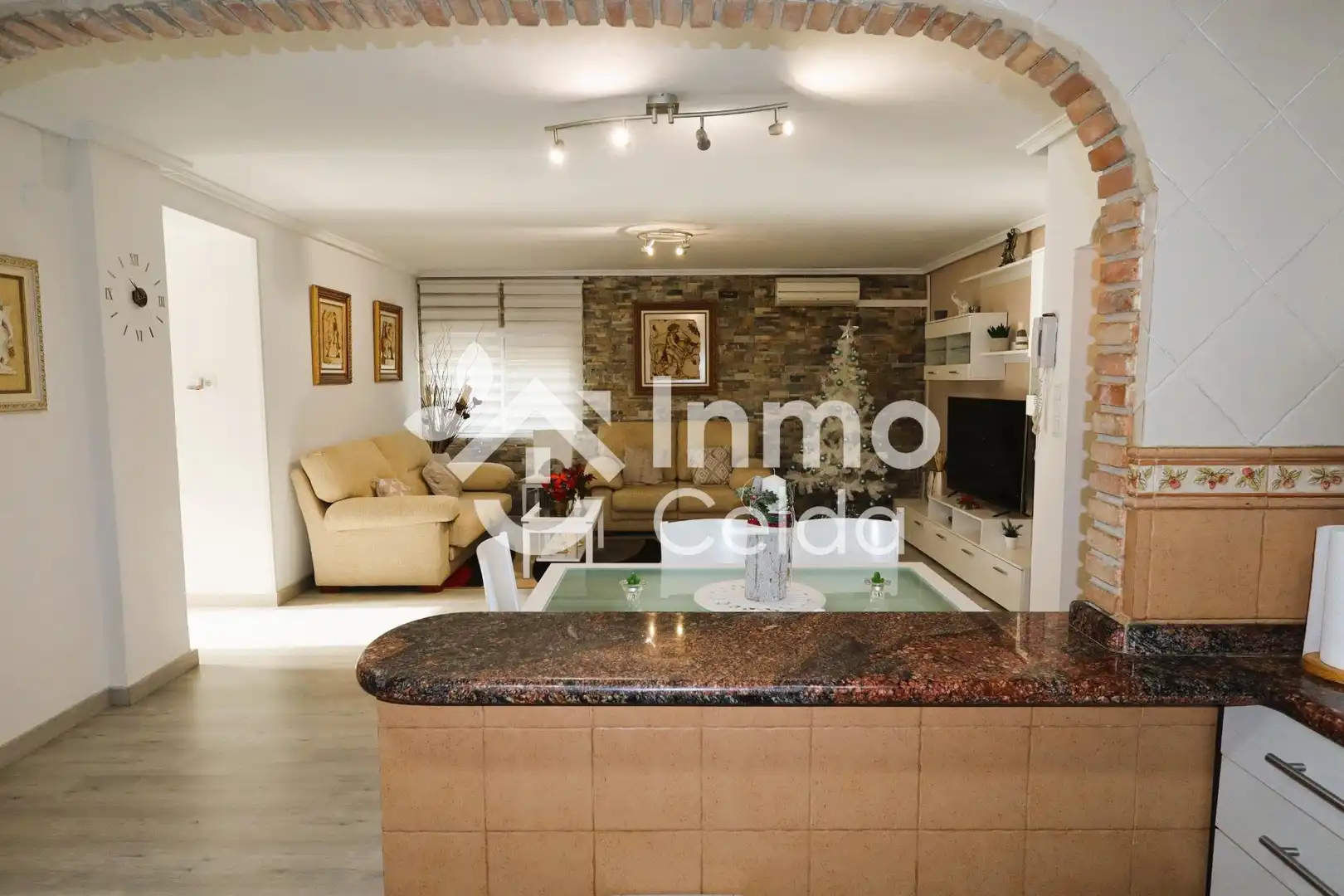 Sala de estar de Casa o chalet en venta en Chiva con Aire acondicionado, Calefacción y Jardín privado