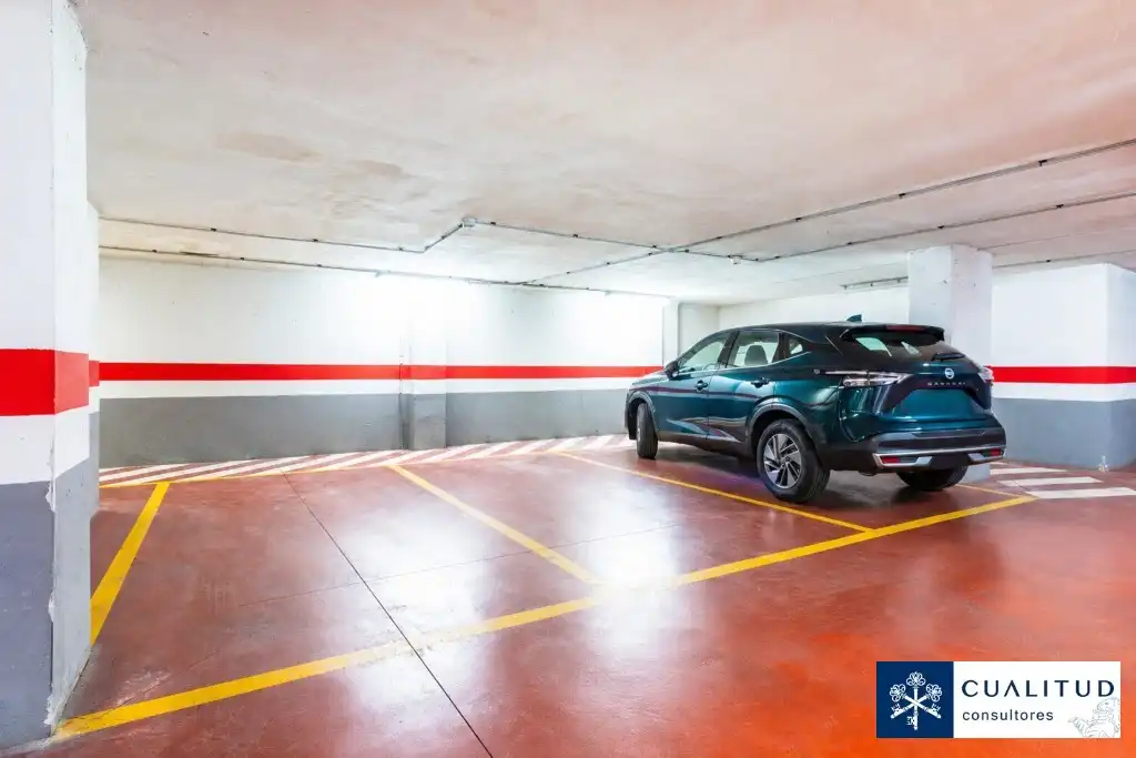 Parkplatz von Dachboden zum Verkauf in Vila-real mit Parkett, Terrasse und Abstellraum