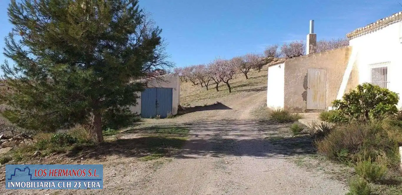 Finca rústica en venta en Vélez-Rubio
