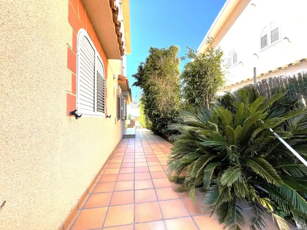 Haus oder Chalet zur Miete in Carrer Vicent Fuentes, Heliópolis