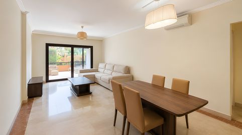 Apartamento en Planta Media en Estepona, imatge 4