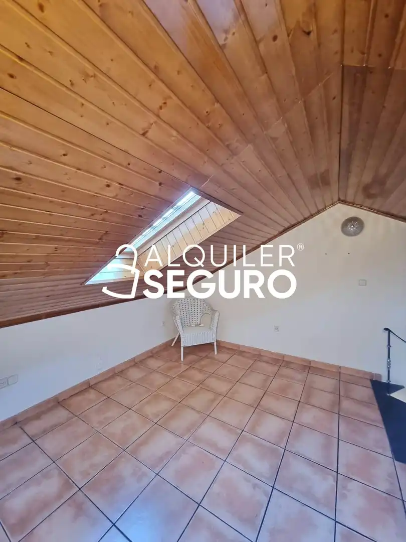 Casa o chalet de alquiler en Gil Becerril-San Rafael A, San Rafael