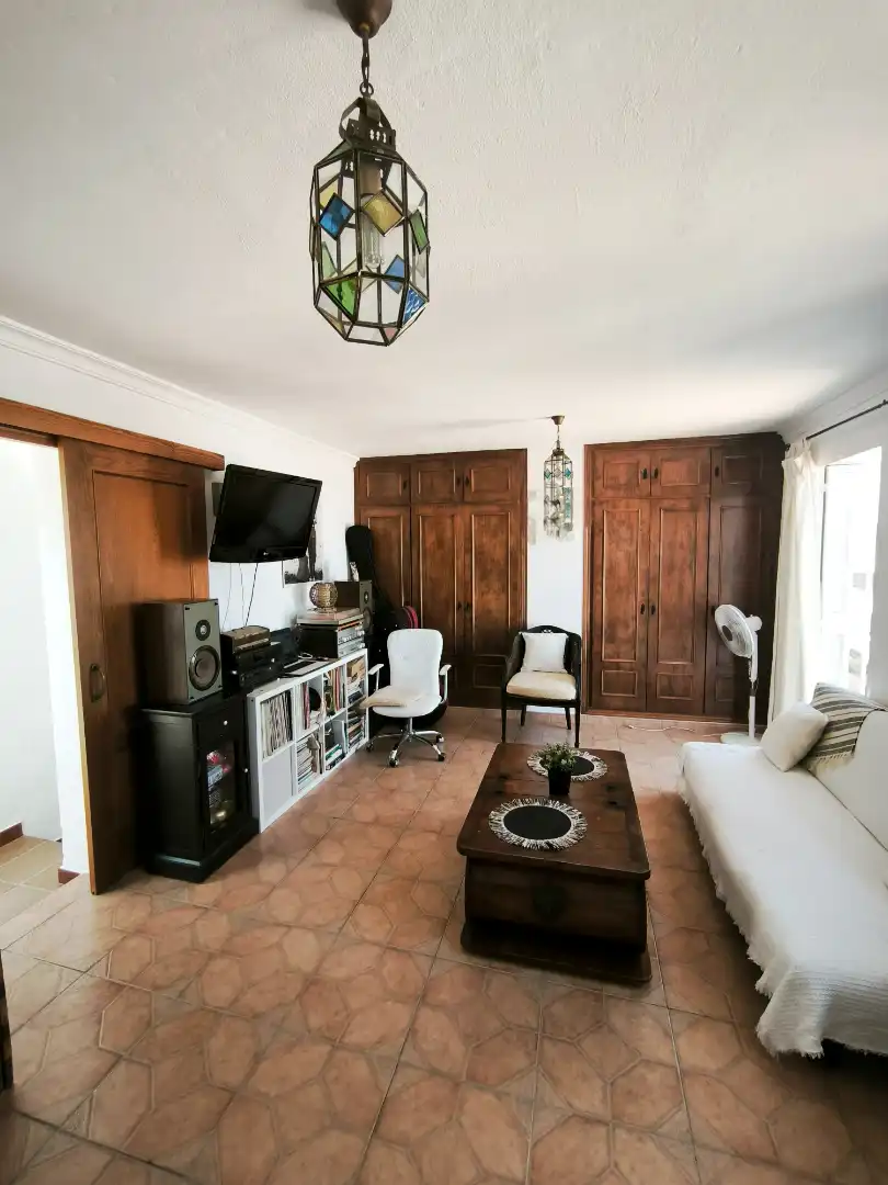 Sala d'estar de Casa o xalet en venda en San Roque amb Terrassa
