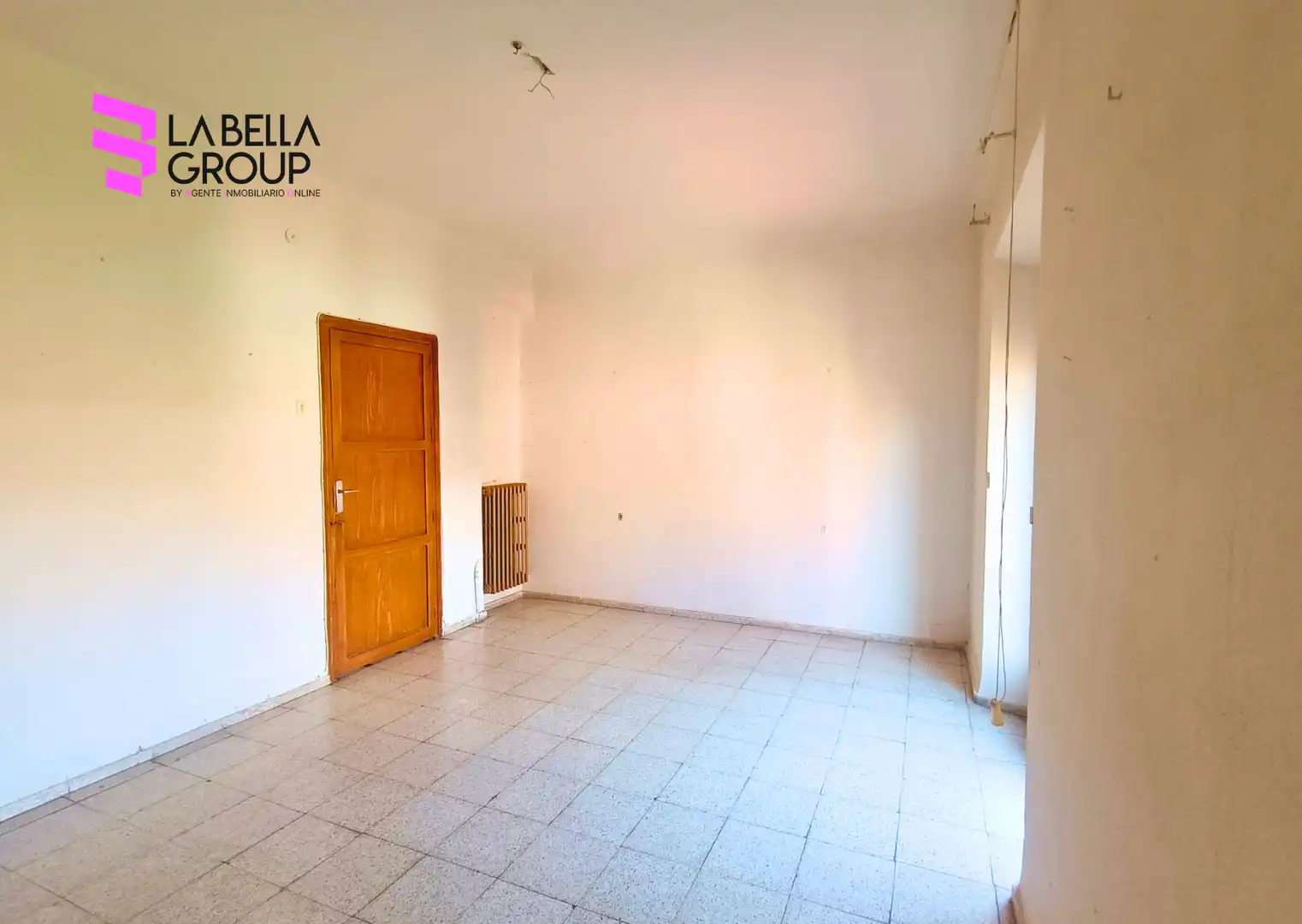 Sala d'estar de Pis en venda en Guadix amb Calefacció, Terrassa i Balcó