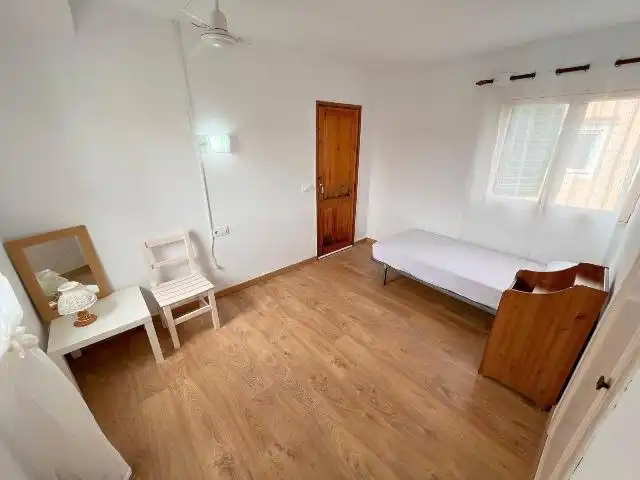 Dormitori de Apartament en venda en Ciutadella de Menorca amb Terrassa i Moblat