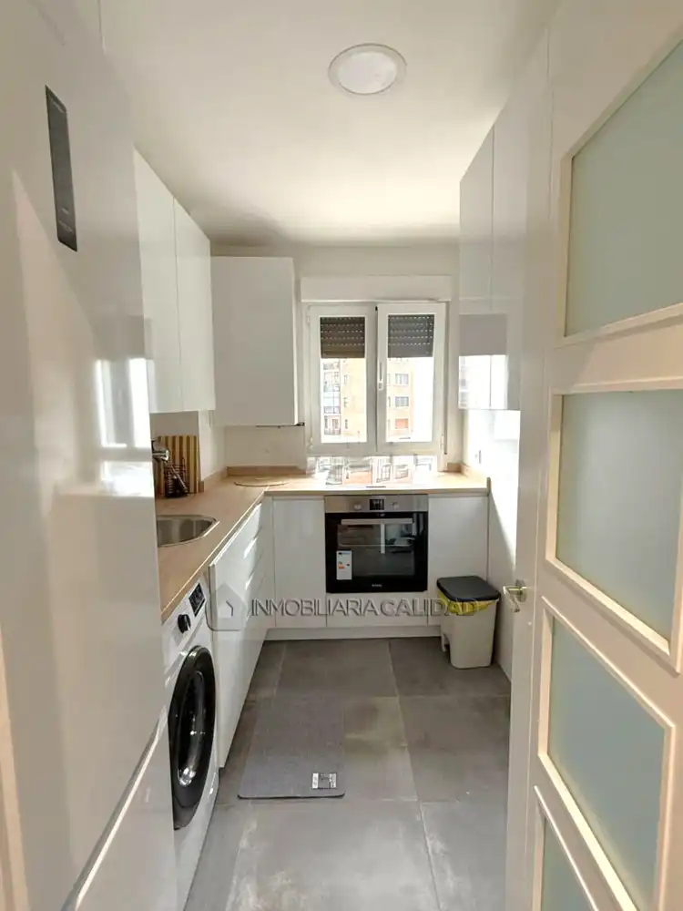 Cocina de Piso de alquiler en Burgos con Calefacción