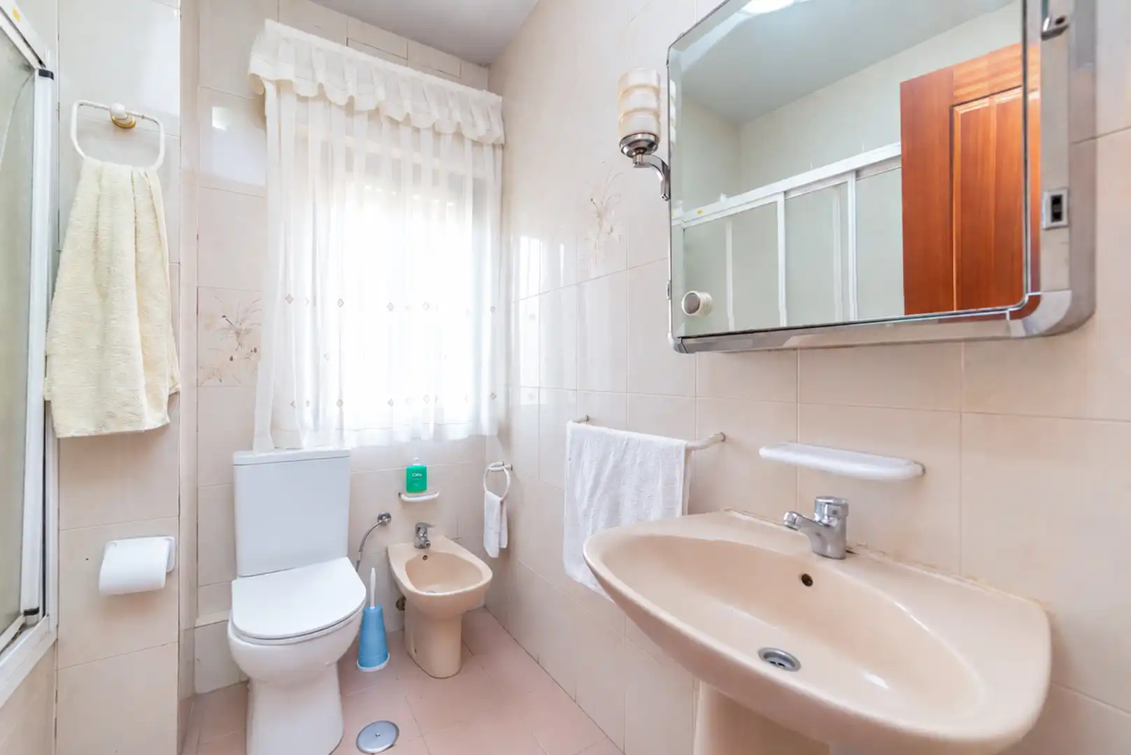 Bany de Casa o xalet en venda en Urbanizaciones