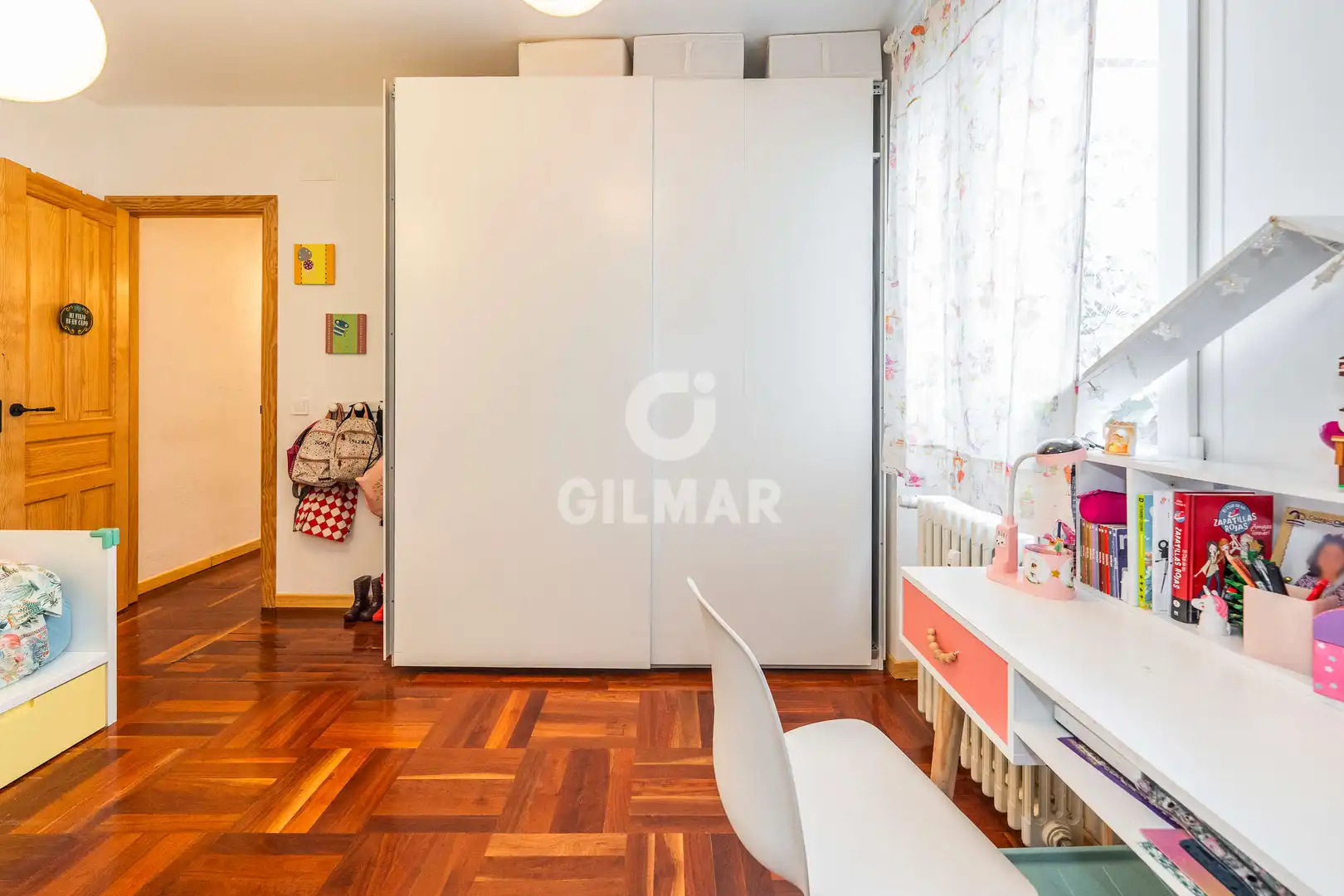 Habitación de Ático en venta en Madrid con Calefacción, Piscina y Balcón