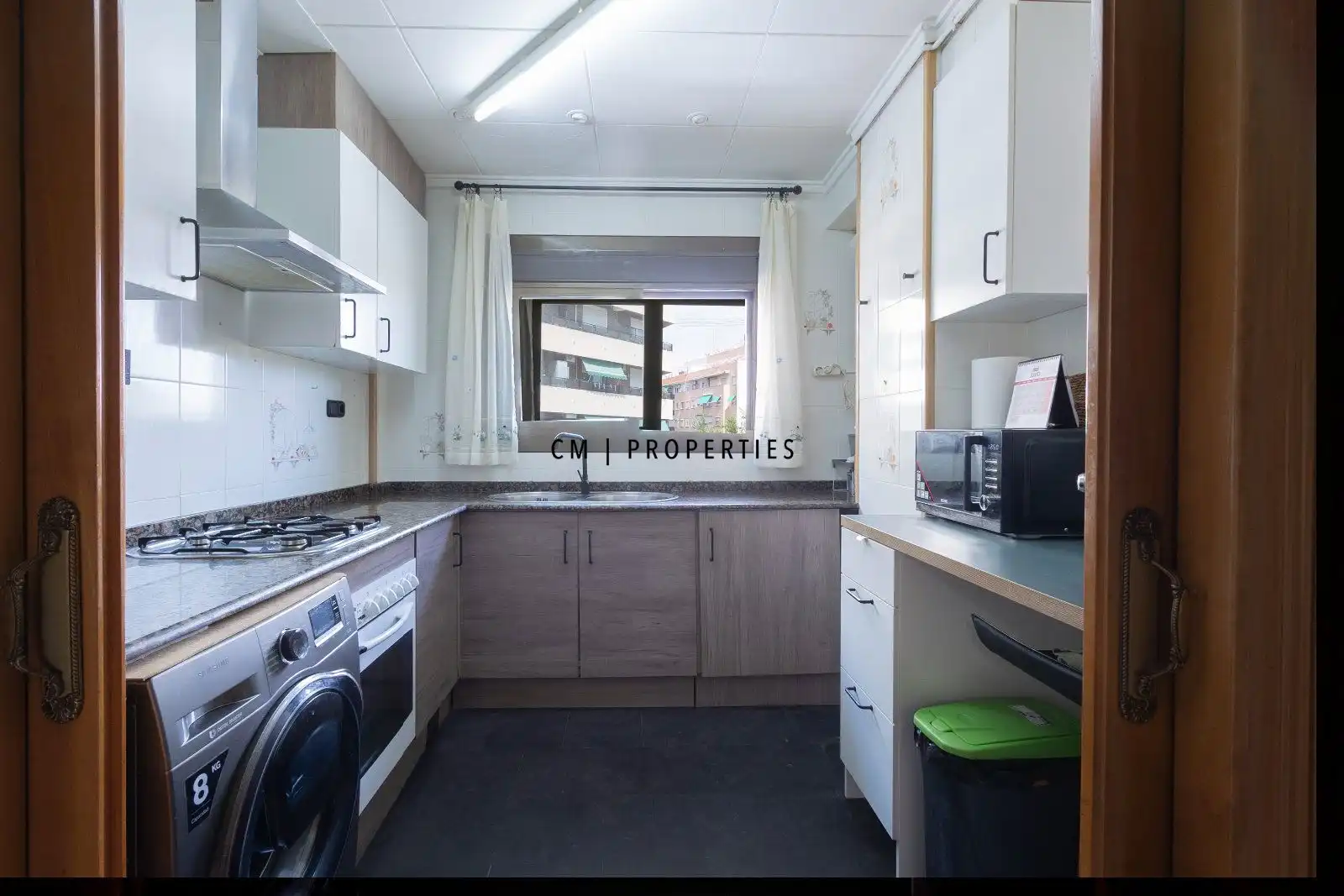Kitchen of Flat for sale in Valencia  with Air Conditioner, Heating and Terrace
