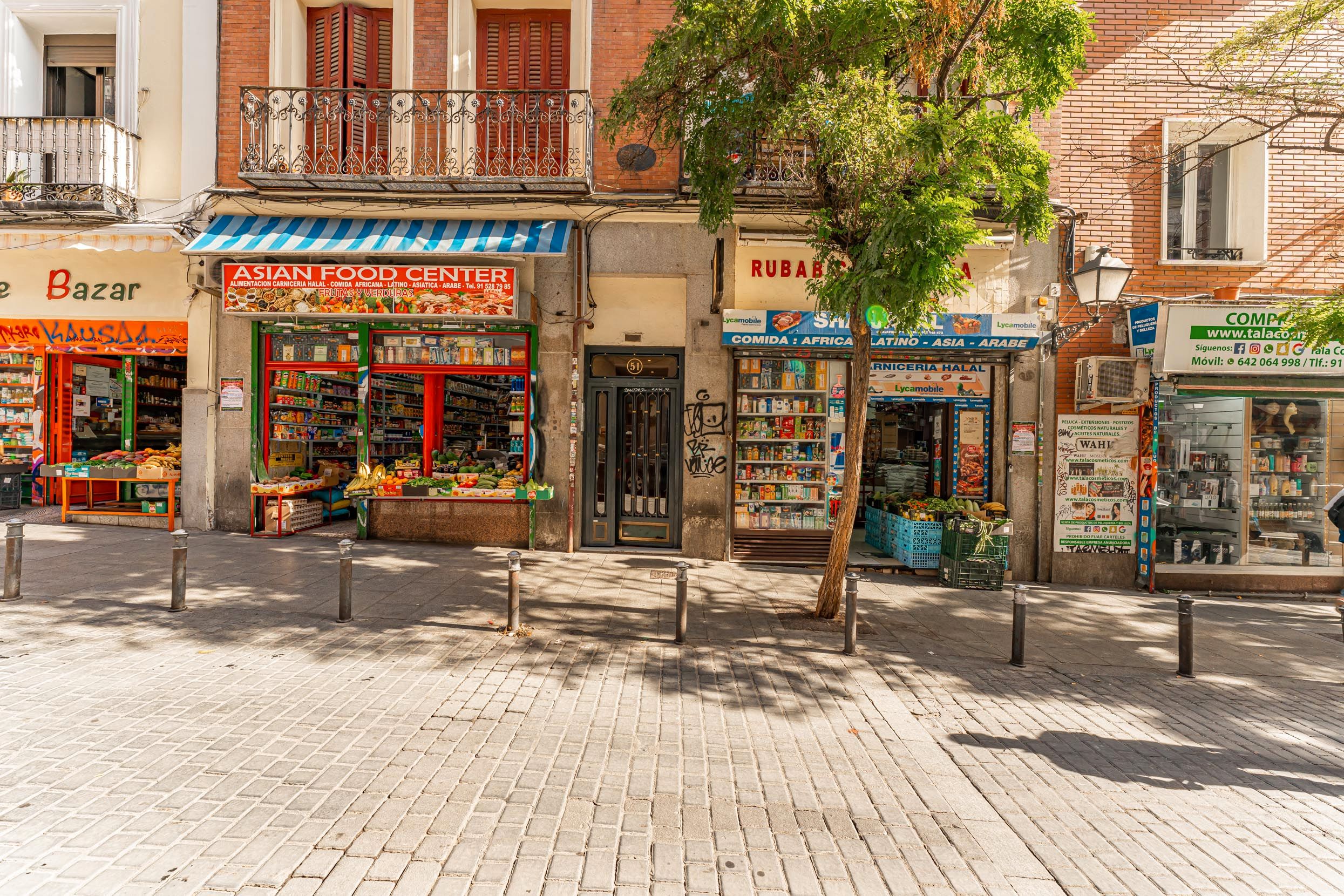 Flat for sale in  Madrid Capital  with Air Conditioner, Heating and Furnished